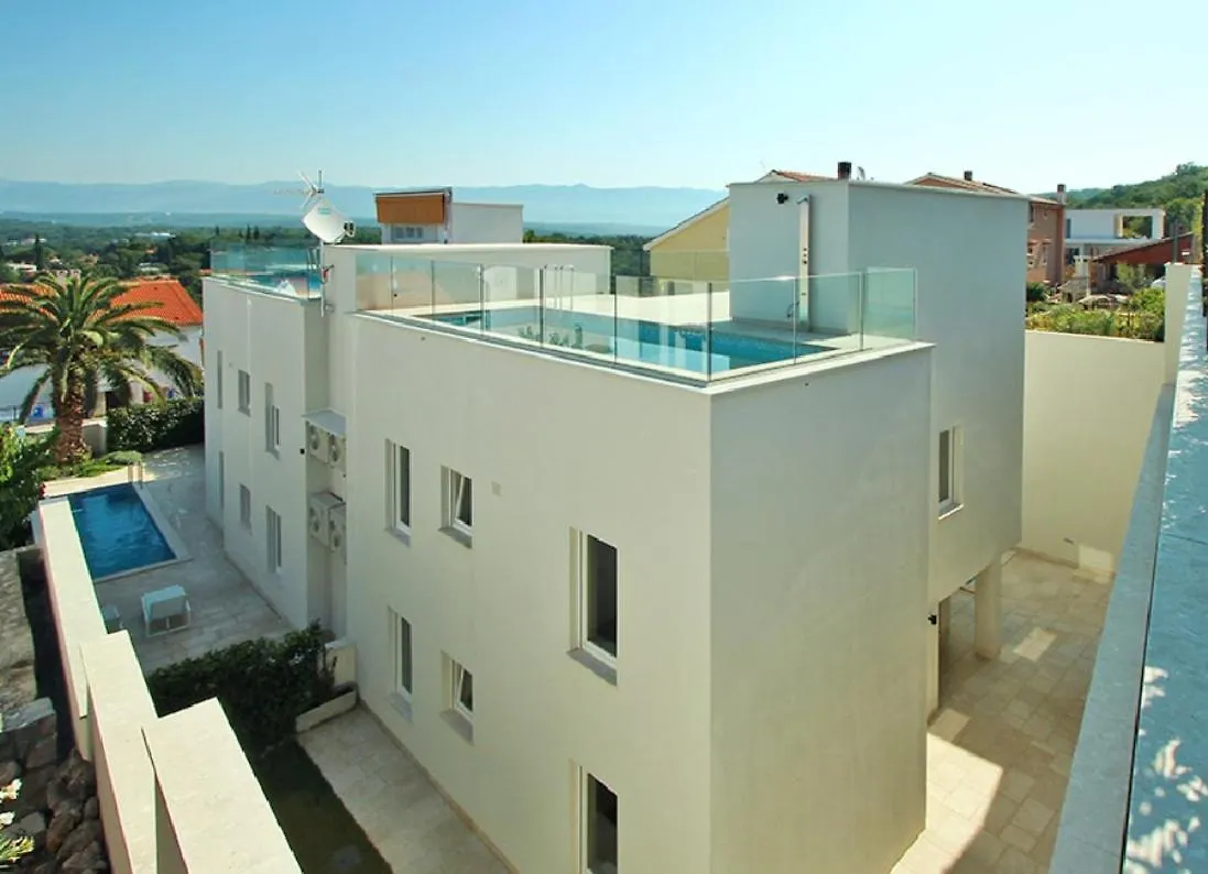 Apartment Santorini Krk With Private Pool Njivice